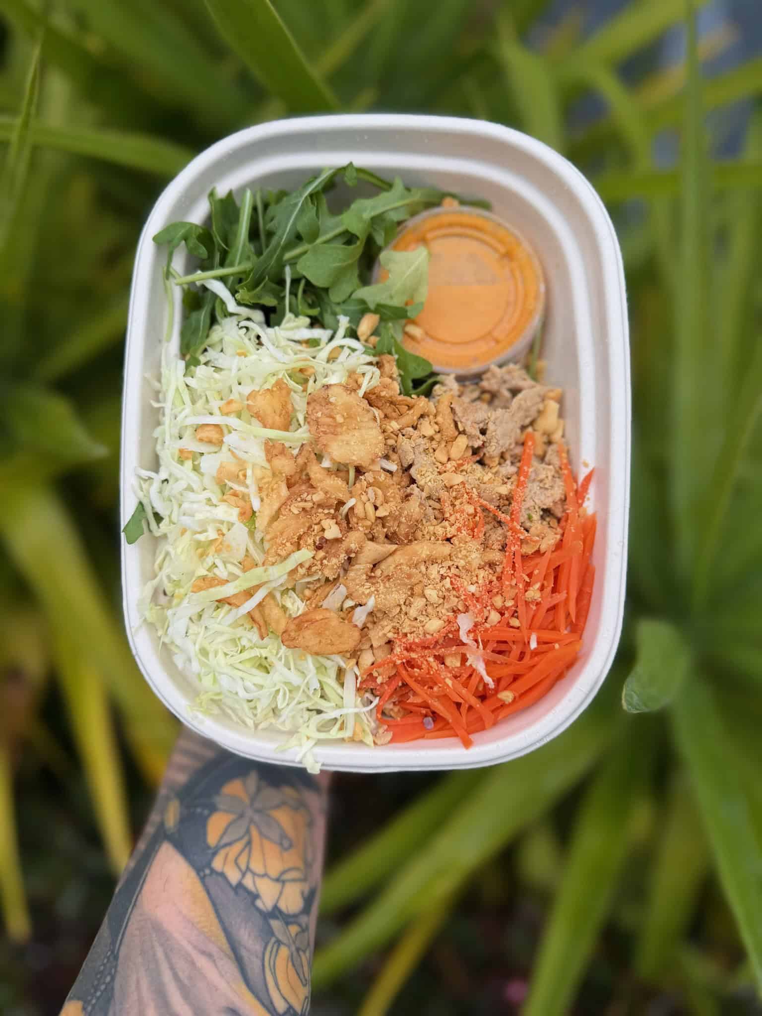 Wylde Provisions No Bún Intended bowl with cabbage, carrots, peanuts and turkey